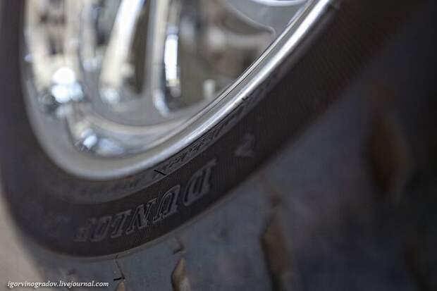 Мотоцикл Harley-Davidson крупным планом (28 фото)