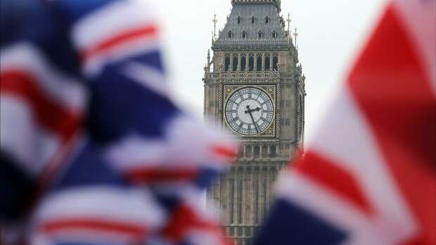 Небывалое количество британцев планирует эмигрировать из страны