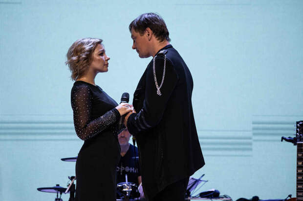 В Подмосковье прошёл концерт артистов ЦДРА для российских военнослужащих