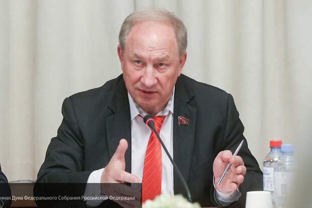 Рашкин дал старт уничтожению КПРФ?