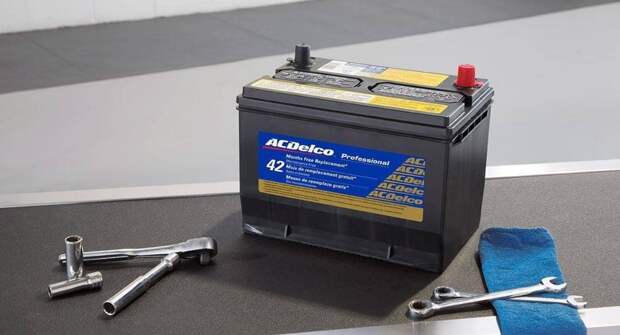 Какие условия нужно создать для длительного хранения АКБ