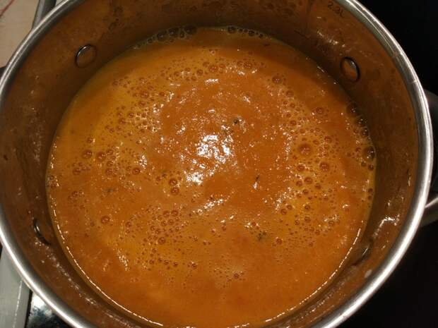 Cуп из запечённых помидор в лодочке с запеченным сыром «Чеддер» (Roasted Tomato Soup and Grilled Cheese Bread Bowl) Еда, Кухня, Рецепт, Фоторецепт, Суп, Рецепты тралекс, Рецепт вкуса, Обед, Длиннопост