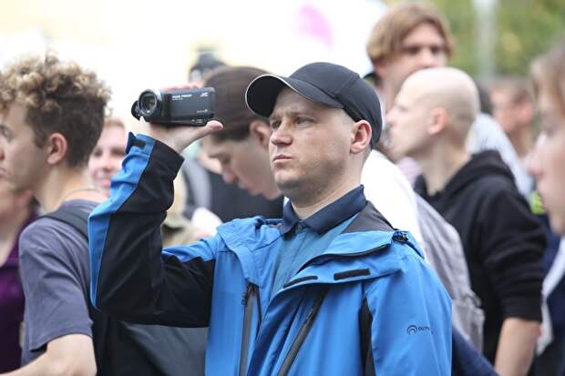 Искать экстремистов можно и на митингах, и в Сети