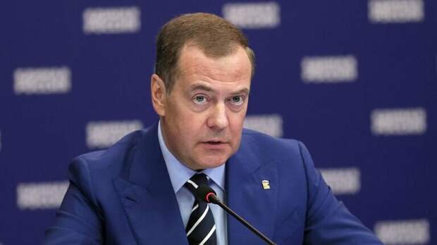 Медведев заявил, что американцы «вконец оборзели»