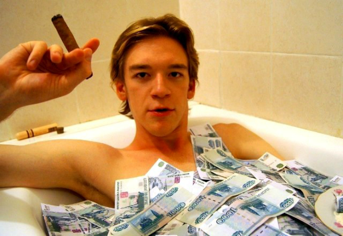 Море денег.