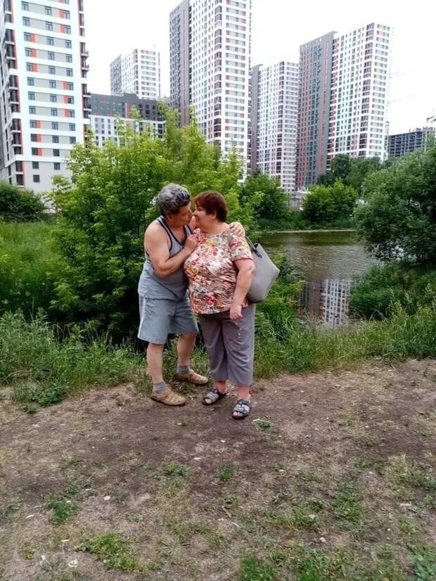 Жена погибшего водителя отказалась от претензий к Михаилу Ефремову