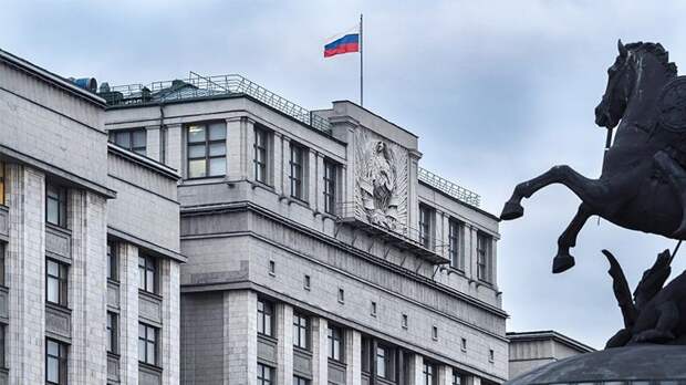 Госдума рассмотрит возможность отмены демпфера на нефтепродукты