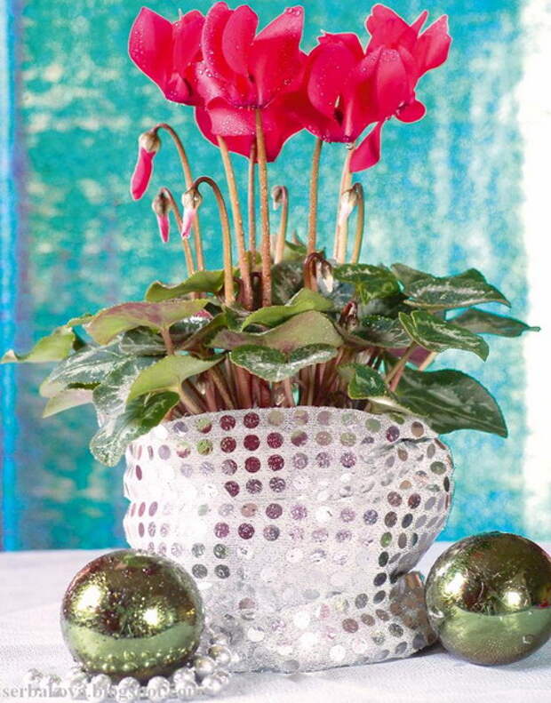 home-flowers-in-new-year-decorating2-7 (470x600, 120Kb)