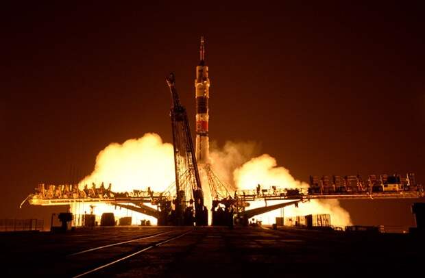 Старт ракеты-носителя «Союз-ФГ» с пилотируемым кораблем «Союз ТМА-13М» и экипажем 40/41 экспедиций на МКС с космодрома «Байконкур», 29 мая 2014 года. Фото: Константин Чабалов / РИА Новости