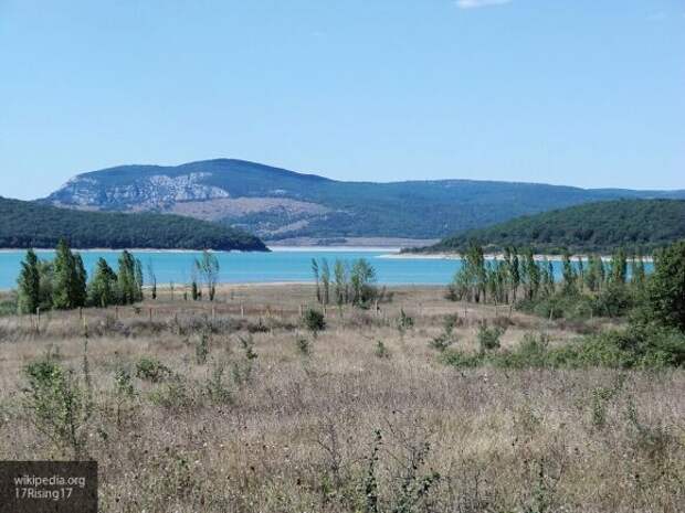 Власти Крыма заявили, что запасов воды в регионе хватит на три месяца Власти Крыма заявили, что запасов воды в регионе хватит на три месяца