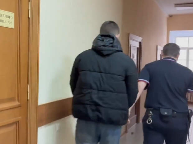 В Ярославле курьер телефонных мошенников забрал у пенсионерки 3 млн рублей