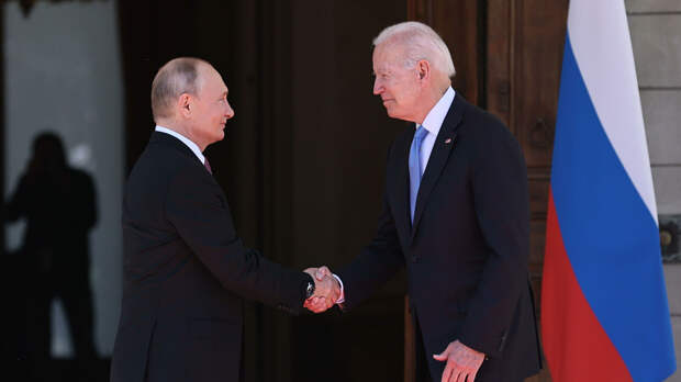 В Кремле рассказали, какие темы обсуждали Путин и Байден 