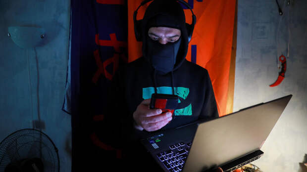 Мошенники используют для обмана россиян схему с блокировкой пенсий