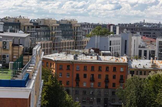 Почти 80 домов реконструируют в Петроградском районе до 2028 года