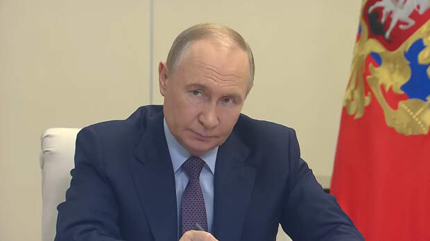 Путин поручил Правительству и Госдуме найти гибкое решение в вопросе выплаты единого пособия для многодетных семей