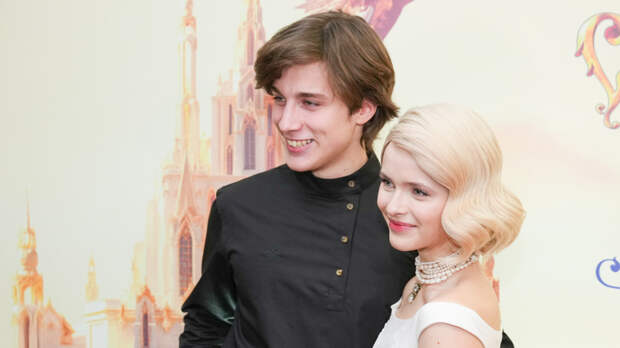 «Очень сложно стоять на каблуках»: Онежен о съемках «Сказки о царе Салтане»