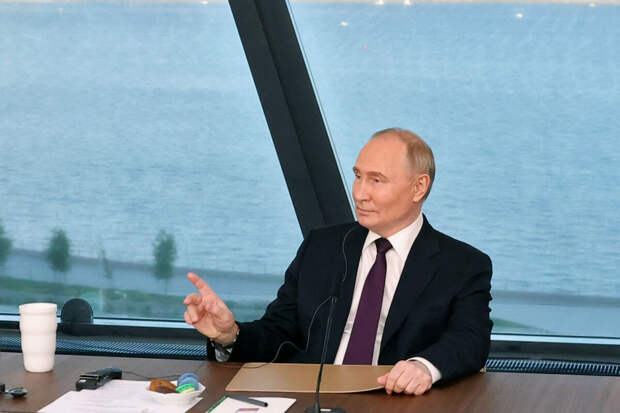 Путин: многие задачи, которые стоят сегодня перед РФ, решатся с помощью науки