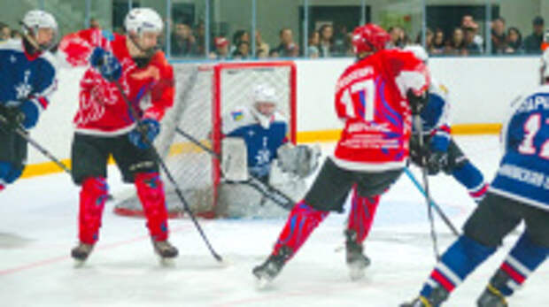 Более трех тысяч человек занимаются хоккеем в Ивановской области