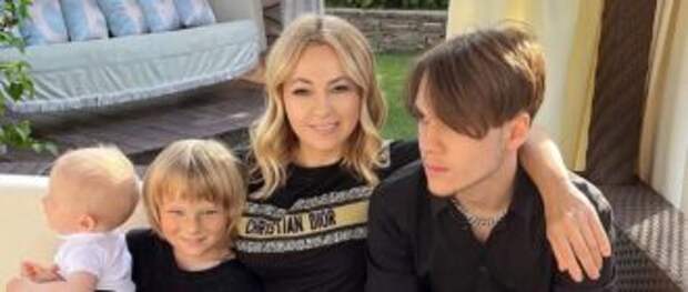 Яна Рудковская поделилась редкими кадрами с сыном – именинником от Виктора Батурина