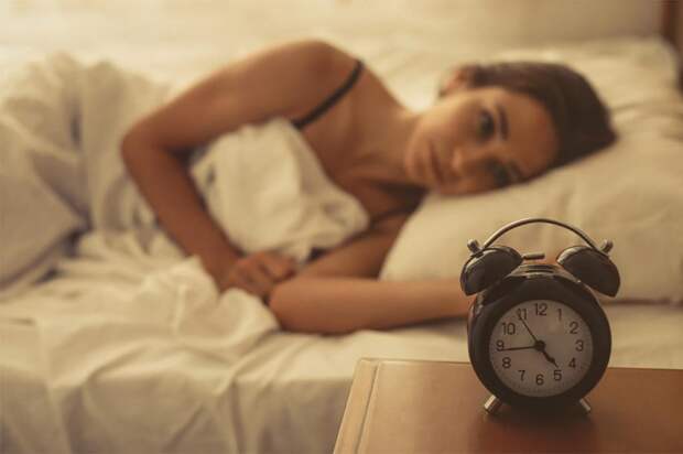 10 способов избавления от бессонницы. Причины, вызывающие нежелание спать. Три новых уникальных методики