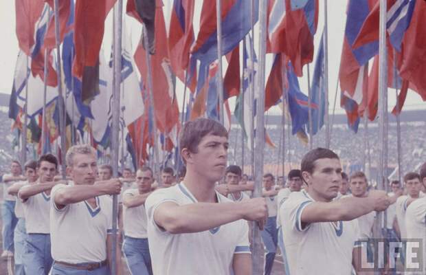 Как жила советская молодёжь в 1967 году. Снимал американский фотограф Билл Эппридж 5