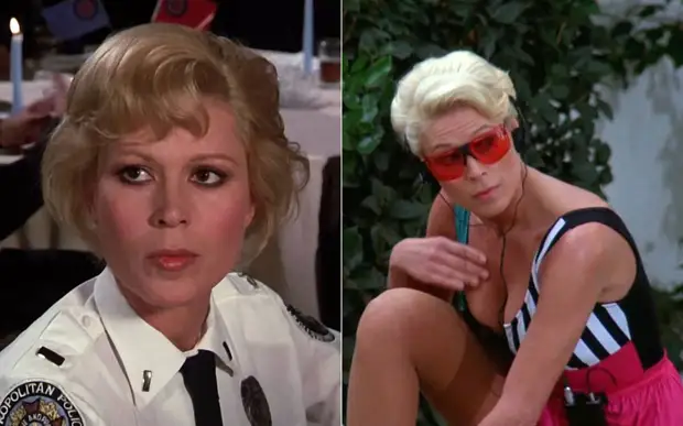 Ол саусақтарын қыздың барлық тесіктеріне тығып қояды Порно онлайн квесттер