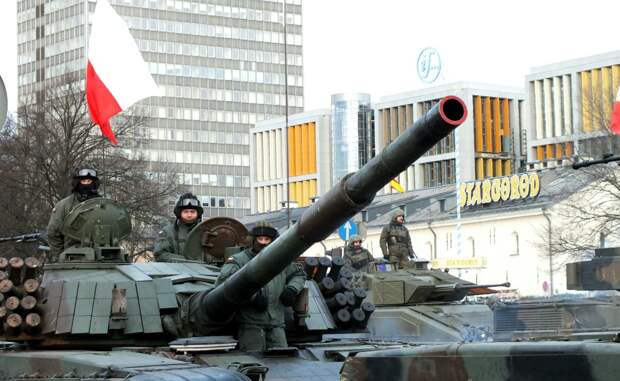 Польша отправляет военных на Украину? В стране дважды опубликовали и удалили сообщение о мобилизации