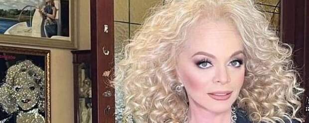 Кудрявцева осудила молодежь после конфликта Долиной и Вали Карнавал