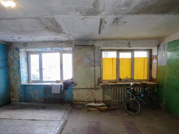 На контроль СК России взято дело о затопленном аварийном доме в Тюмени