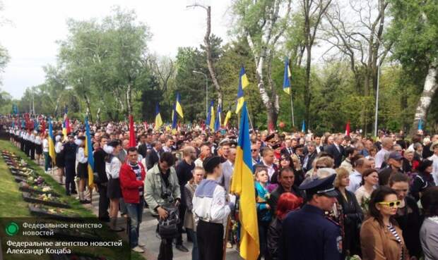 День Победы в Одессе: без Мишико и символов, зато с боевиками 