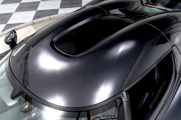 Гиперкар Koenigsegg 2008 года с механической коробкой передач
