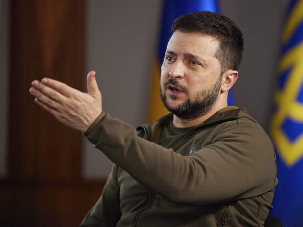 Редактор Newsweek заявил, что его “тошнит от Зеленского”