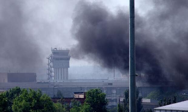 Украинские военные ведут артобстрел Донецка