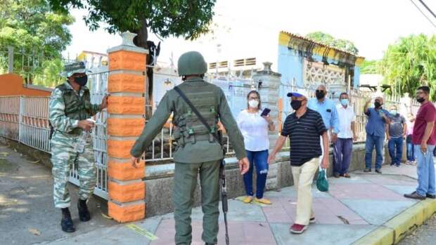 Избирательный совет Венесуэлы констатировал отсутствие нарушений на региональных выборах