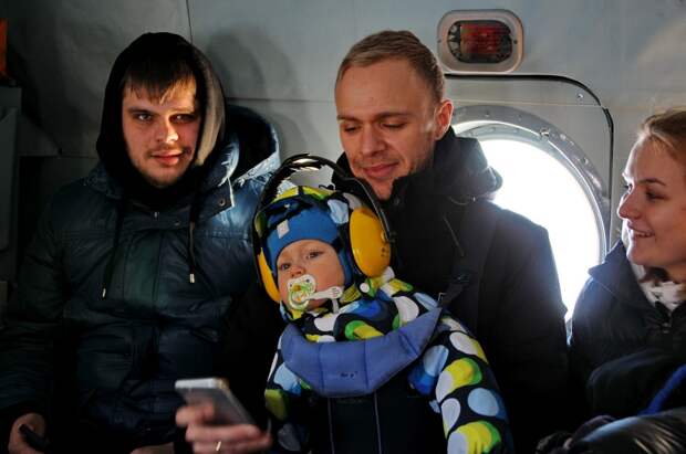 На борту вертолета авиакомпании Северо-Запад из Петрозаводска в Кижи