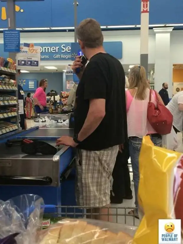 Crackhead In Walmart