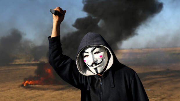 ПРОНЬКО ПРИЗВАЛ НАЙТИ ПРЕДАТЕЛЕЙ В КАБИНЕТАХ ВЛАСТИ: "КТО СДАЁТ РОССИЮ?"