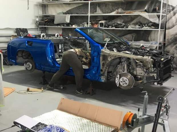 Уникальный автомобиль, собранный из "Победы" и BMW (20 фото)