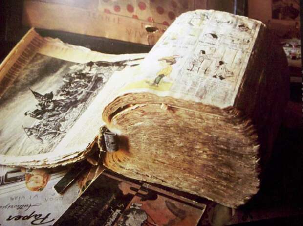 Книга Генри Дарджера.