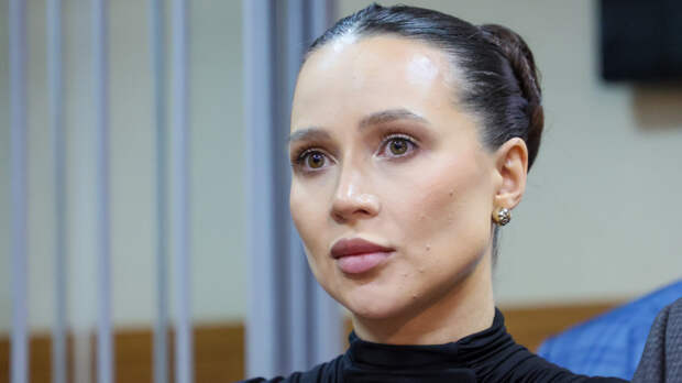 Пока дочь лечится: мать Лерчек открыла косметический бизнес