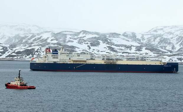 Газовоз под конвоем: БЭКи Украины пытаются начать охоту за российскими судами на Севморпути