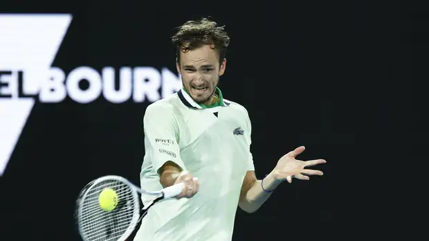 Медведев — о финале Australian Open с Надальем: наше противостояние ещё не завершено