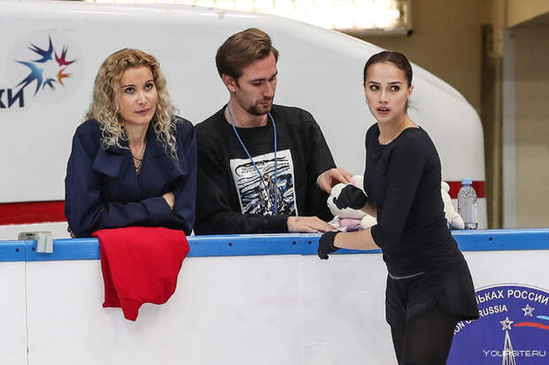 1639668872_13-sportishka-com-p-tutberidze-figurnoe-katanie-sport-krasvivo-15 (700x466, 283Kb)