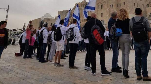 Израиль временно закрыл границы для иностранцев из-за штамма «Омикрон»
