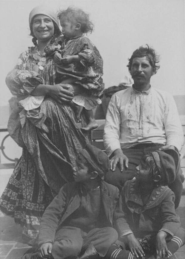 Цыганская семья, 1910