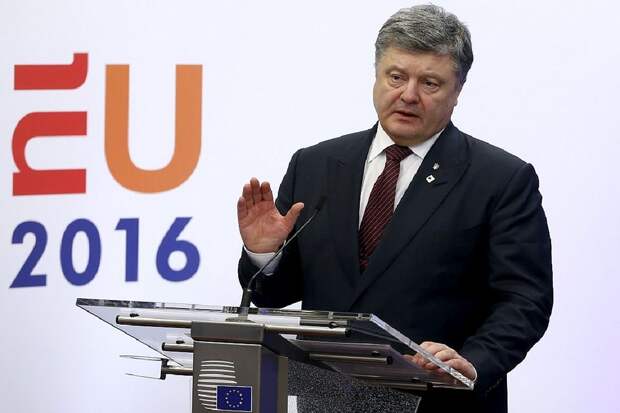 Президент Украины Петр Порошенко предлагает не только оставить, но и усилить санкции против России