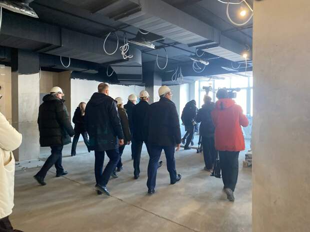 В строящейся школе в ЖК "Суворовский-2" сделают мастерские, парковку для родителей и места для тихого отдыха