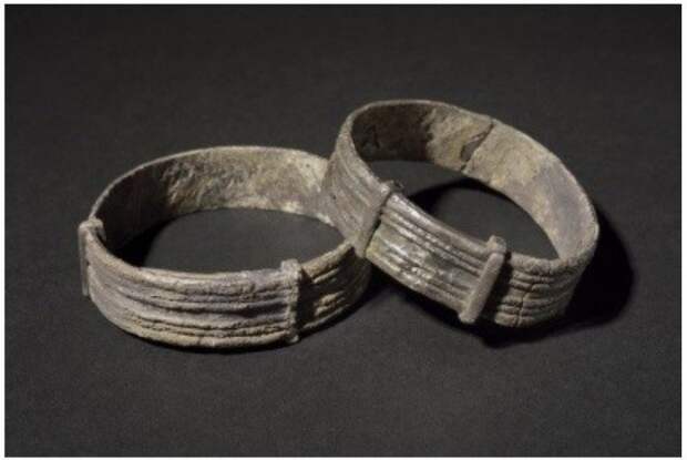 Мужские серебряные браслеты, но вот это уже совершенно точно не просто украшения! Это armilla (множественное число armillae ) – наградные браслеты легионера. Клады, археология, интересно, история, сокровища