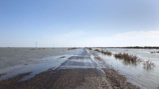Юг Казахстана под водой: в чем причина масштабного паводка?