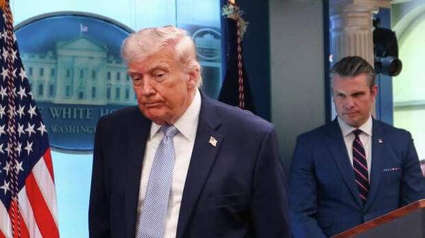 Из-за Гренландии? Трамп заявил, что "попрощался" с НАТО